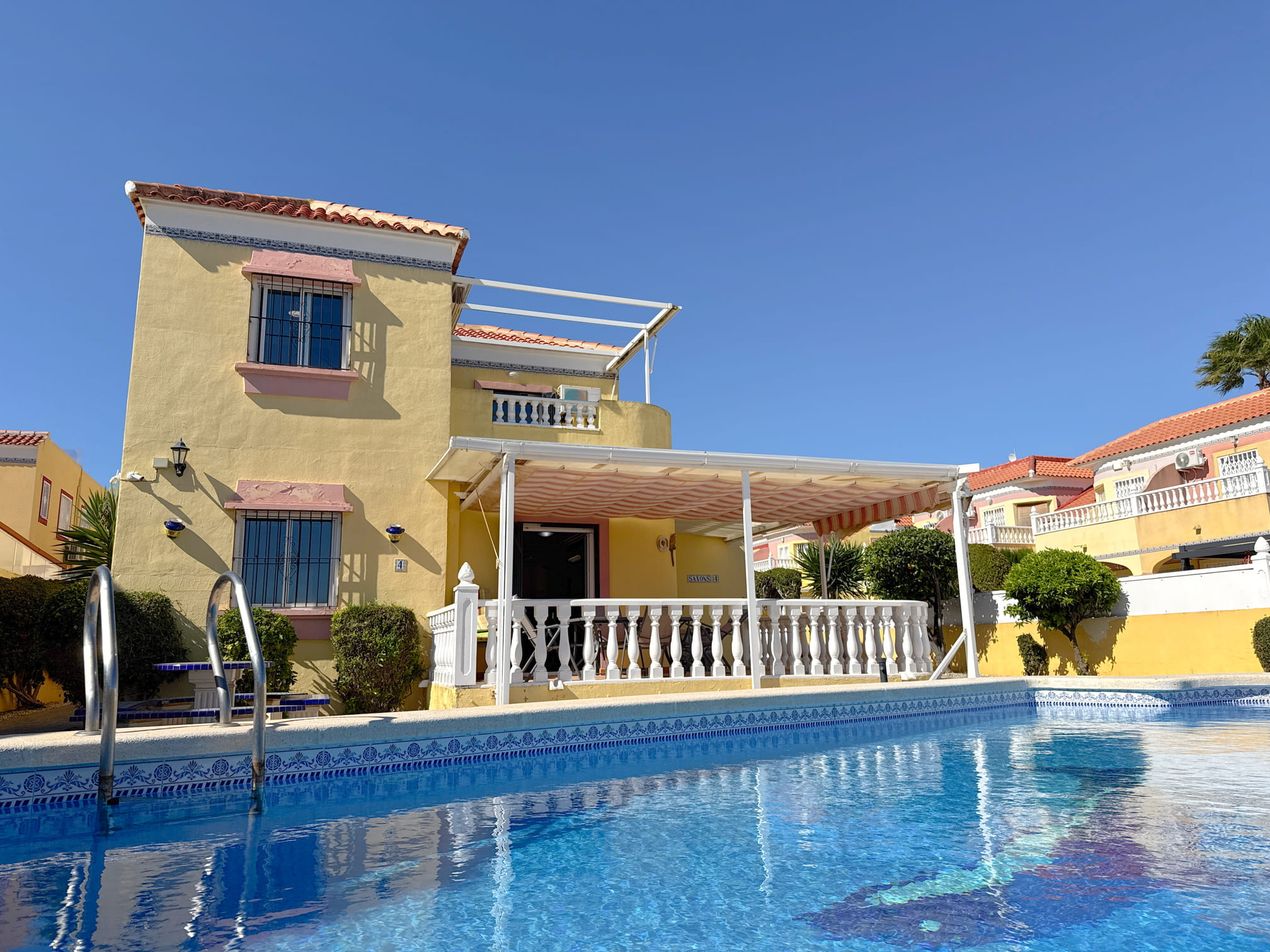 Villa in Cabo Roig - view 1